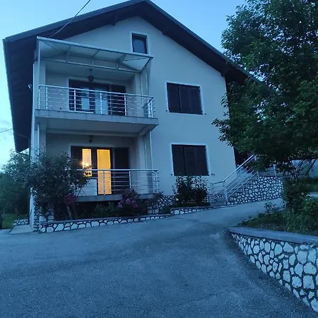 롯지 Airport Tuzla Zivinice
